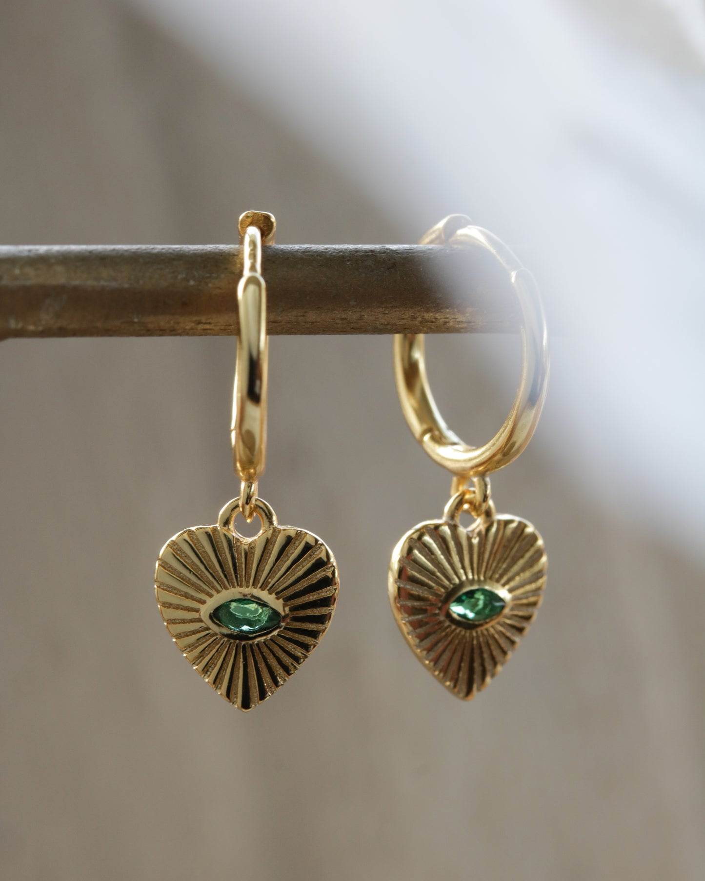 Corazon Golden Earrings